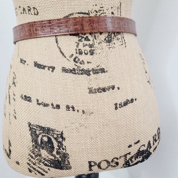 Vintage Brown Embossed Skinny Belt - Picture 3 of 9